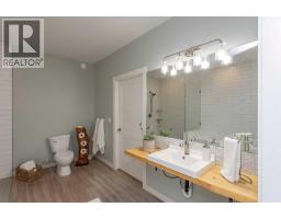 4pc Bathroom - 36274 Range Road 274, Rural Red Deer County, AB T0M1R0 Photo 15
