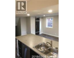 Eat in kitchen - 681 Upper Wentworth Street Unit# 2, Hamilton, ON L9A4V6 Photo 8