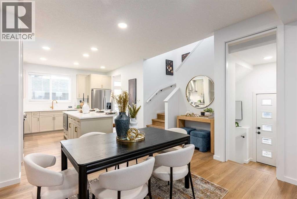 PLEASE NOTE: Photos are of a SHOWHOME of a similar model – fit and finish may differ. Interior selections and floorplans shown in photos