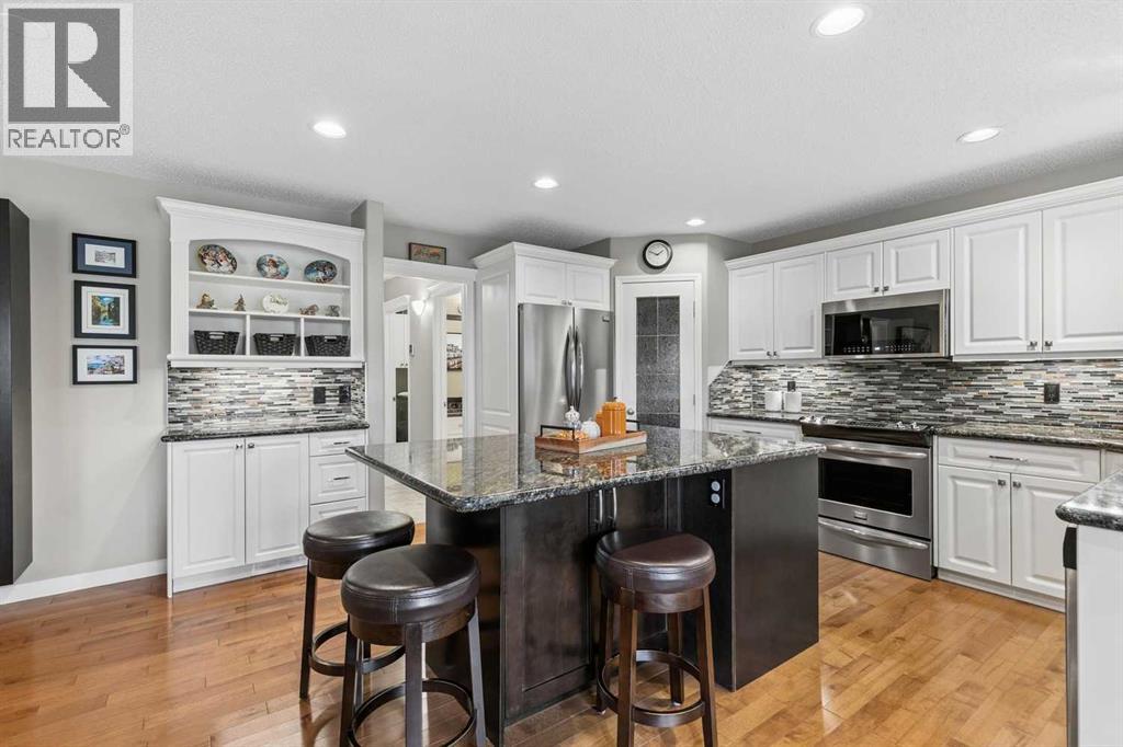 278 Douglasdale Point SE photo 7