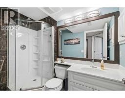 278 Douglasdale Point Se, Calgary, AB T2Z3A2 Photo 30
