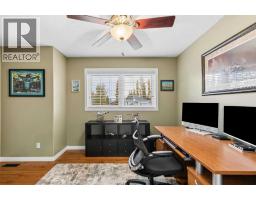 278 Douglasdale Point Se, Calgary, AB T2Z3A2 Photo 20