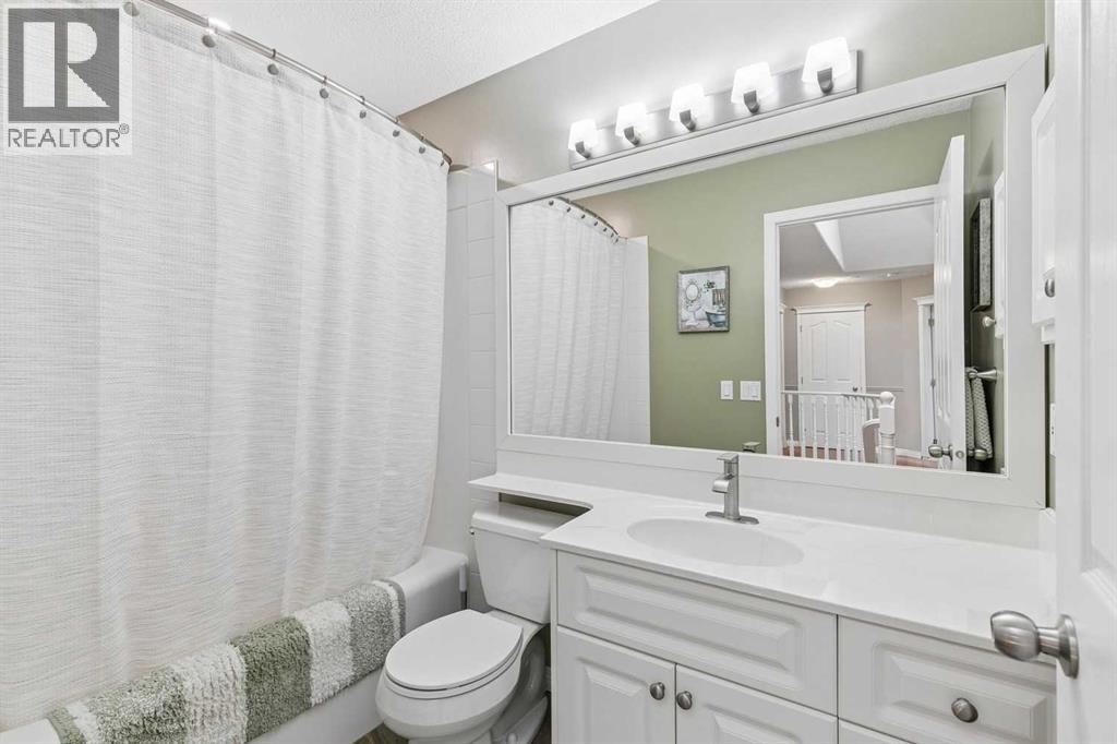 278 Douglasdale Point SE photo 23