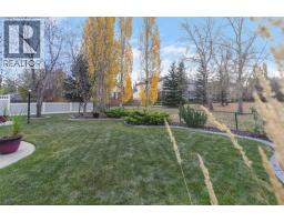 278 Douglasdale Point Se, Calgary, AB T2Z3A2 Photo 34