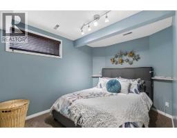 278 Douglasdale Point Se, Calgary, AB T2Z3A2 Photo 28