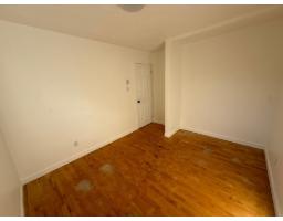 Office - 220 Rue Louis-antoine-couillard, Papineauville, QC J0V1R0 Photo 11