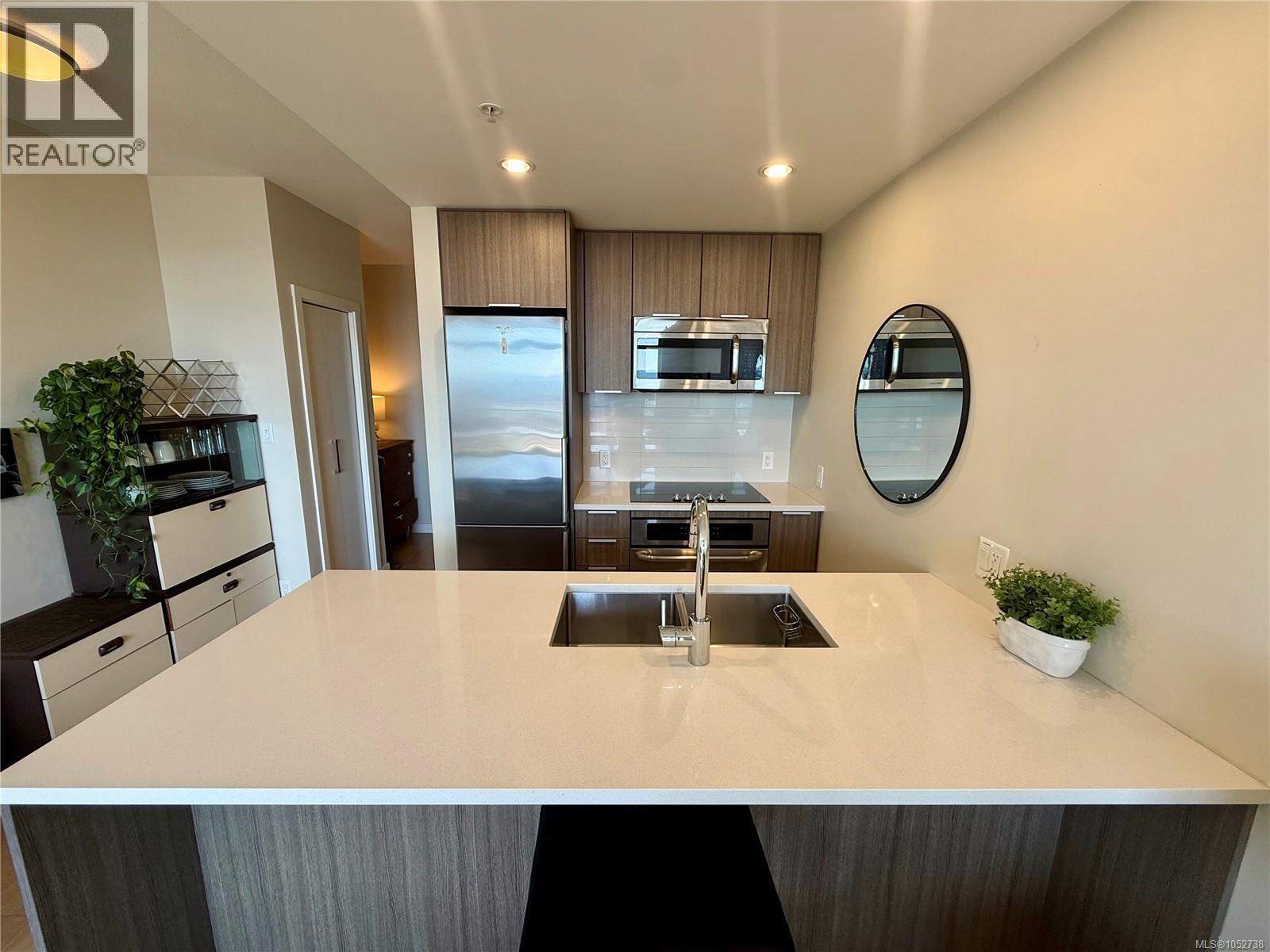 1010 728 Yates Street, Victoria
