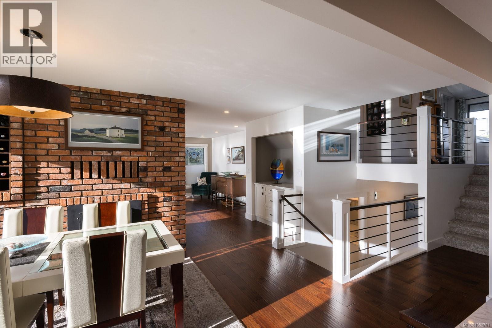  10639 Blue Heron Road, North Saanich