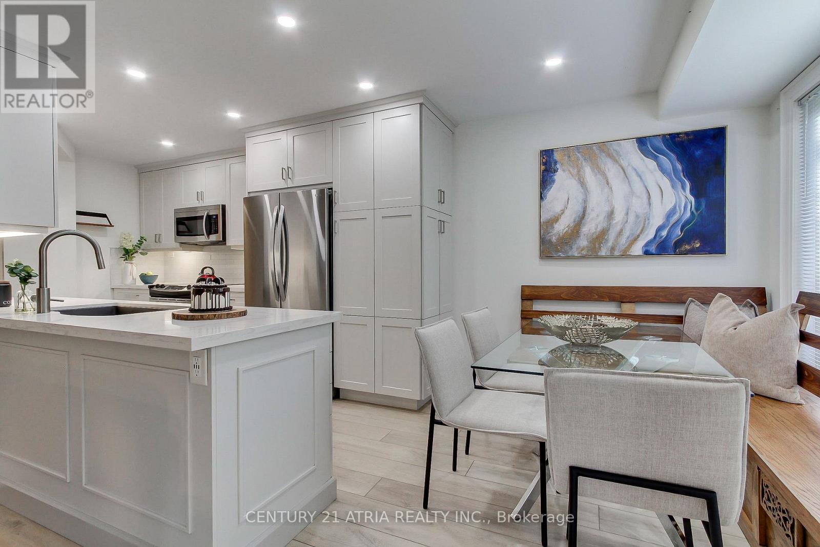 27 Anderson Place, Aurora, ON photo 11