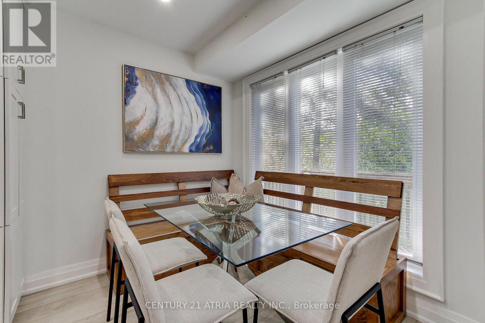 27 Anderson Place, Aurora, ON photo 12
