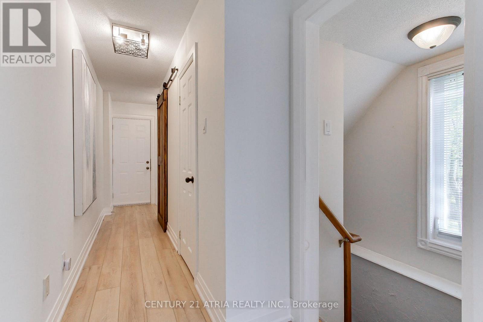 27 Anderson Place, Aurora, ON photo 6