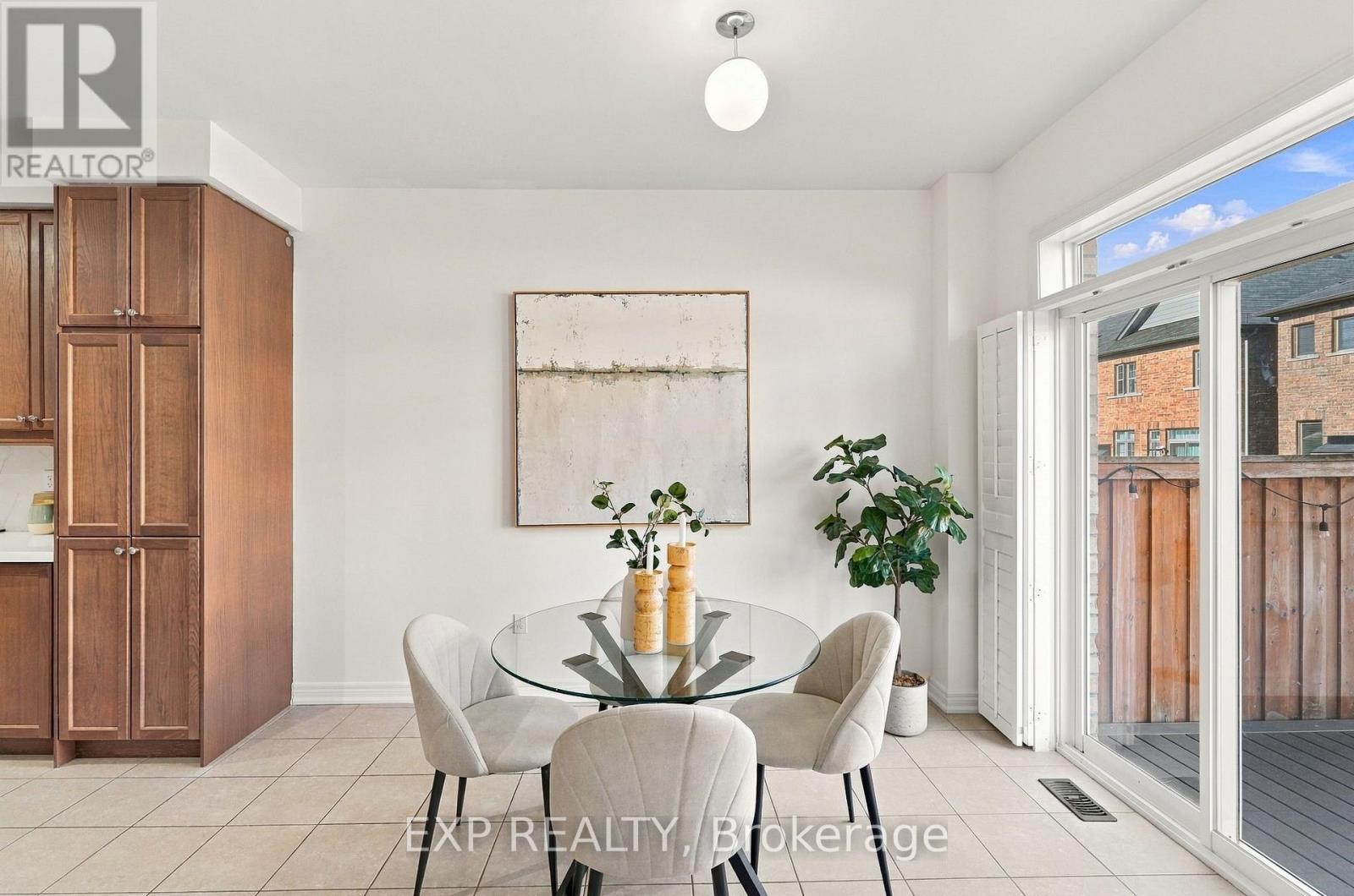262 Wilfred Murison Avenue, Markham, ON photo 13