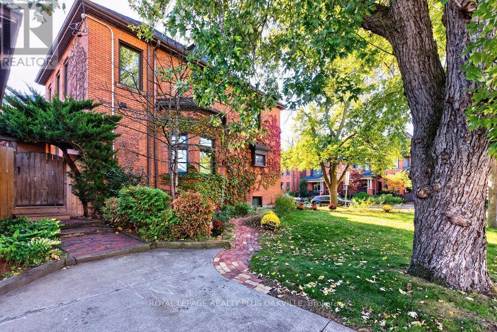140 Markland Street, Hamilton, ON photo 49