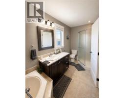 149 Lakeburn Avenue, Dieppe, NB E1A8N5 Photo 16