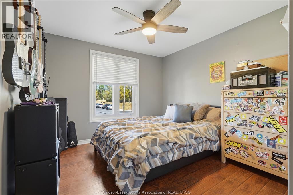 1655 ORFORD - 24