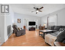 Laundry room - 38 Glenmorris Street, Cambridge, ON N1S2Y2 Photo 7