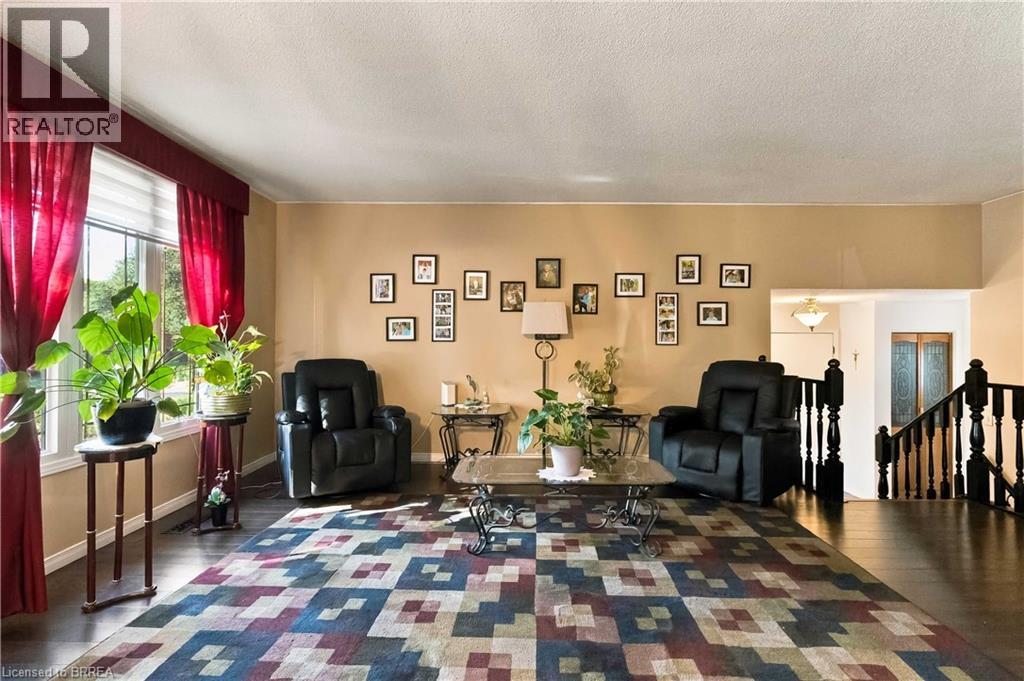 42 WILDFLOWER Lane, Brantford — photo 6
