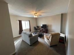 424 Mountain Avenue, Neepawa, MB R0J1H0 Photo 7