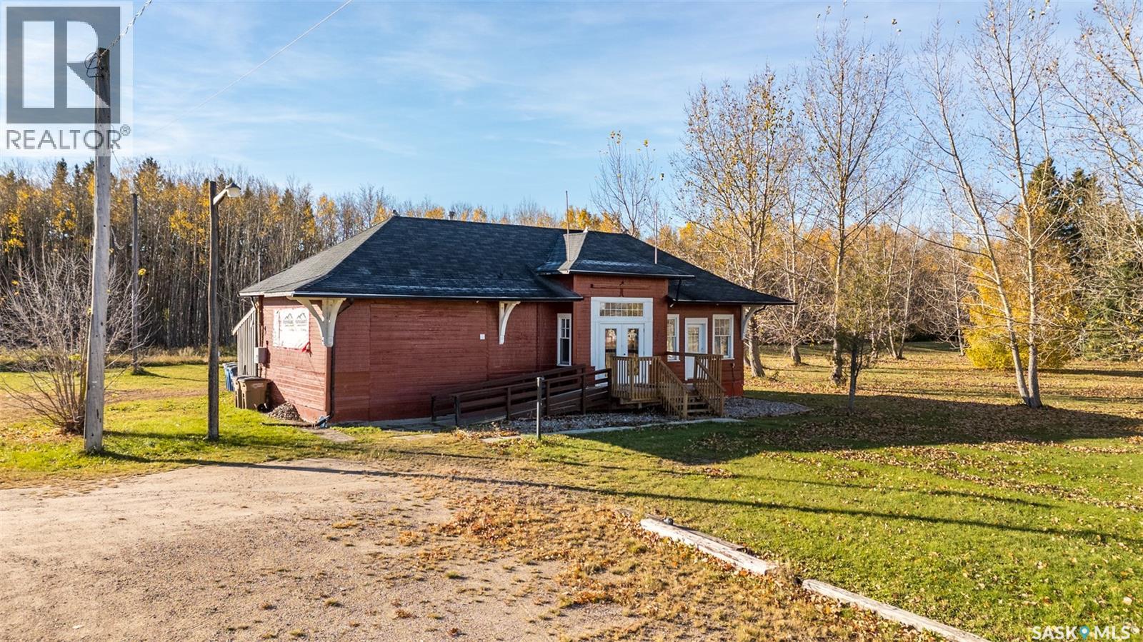 1 Railway AVENUE W, Meath Park