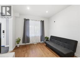 Primary Bedroom - 32 Oak Avenue, Hamilton, ON L8L5M8 Photo 9