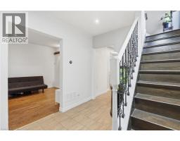 Foyer - 32 Oak Avenue, Hamilton, ON L8L5M8 Photo 6