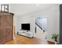 2pc Bathroom - 32 Oak Avenue, Hamilton, ON L8L5M8 Photo 8