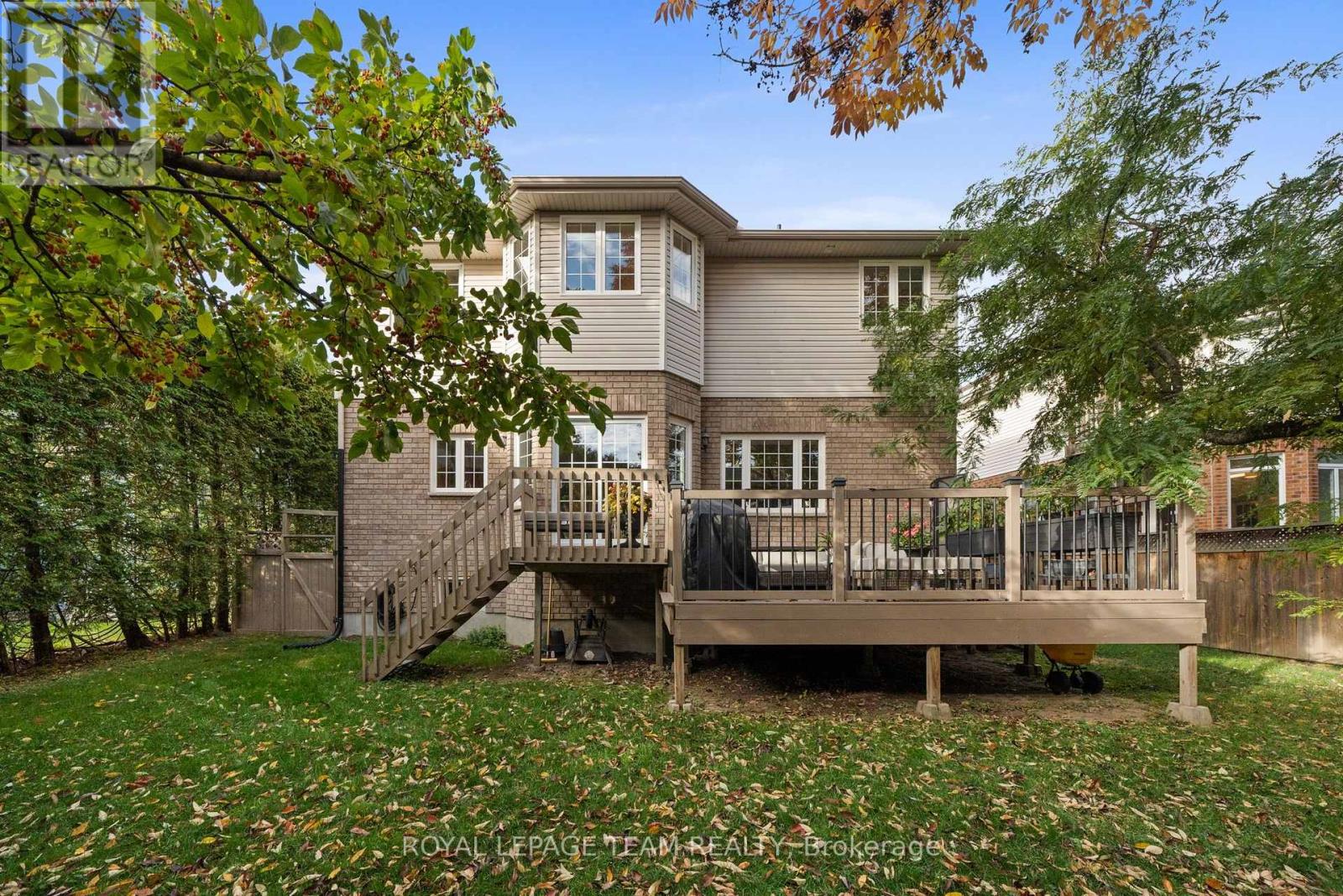 136 SHAUGHNESSY CRESCENT - 42