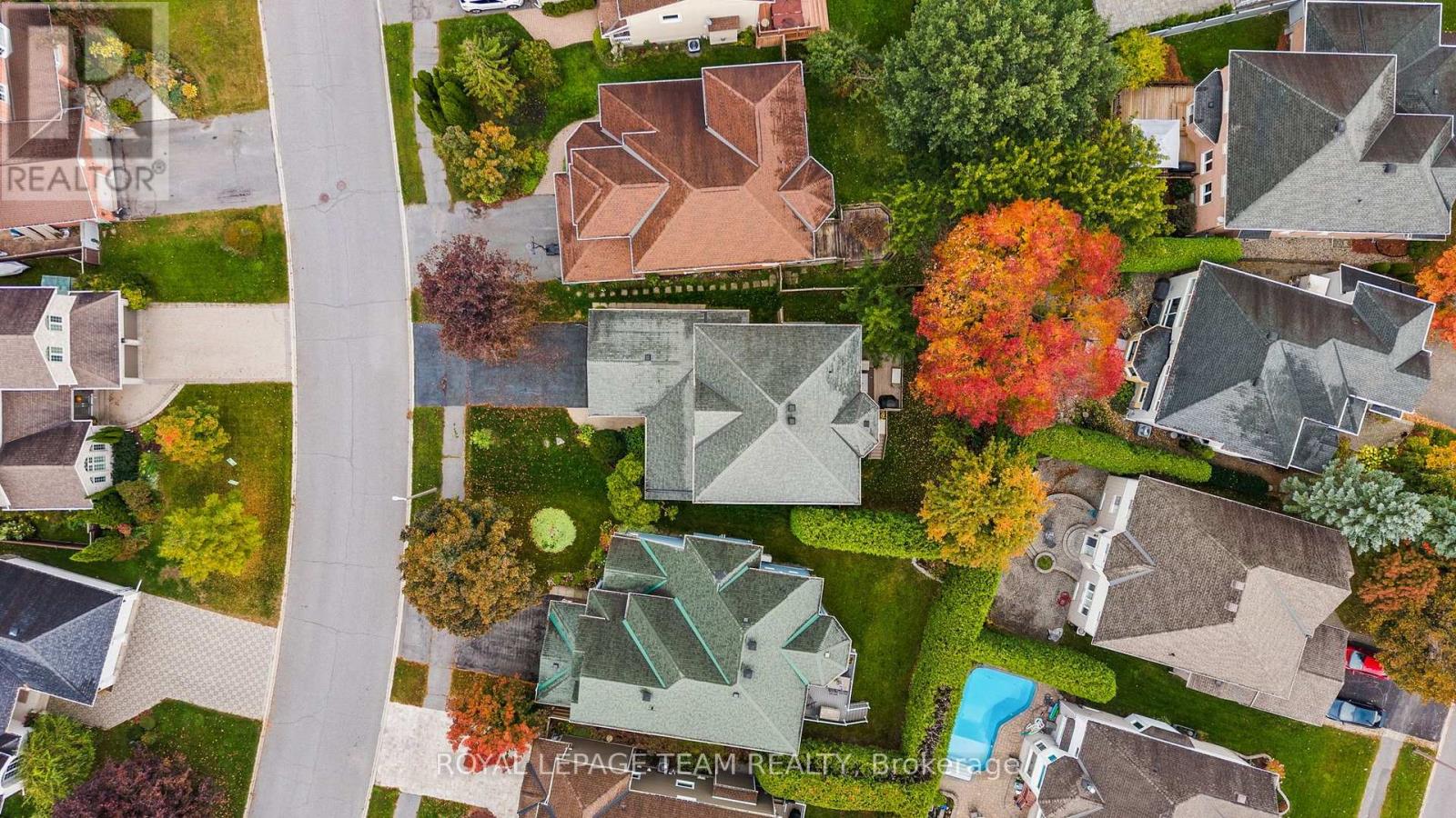 136 SHAUGHNESSY CRESCENT - 47