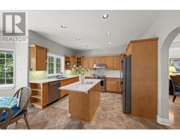 Office - 136 Shaughnessy Crescent, Ottawa, ON K2K2N3 Photo 13