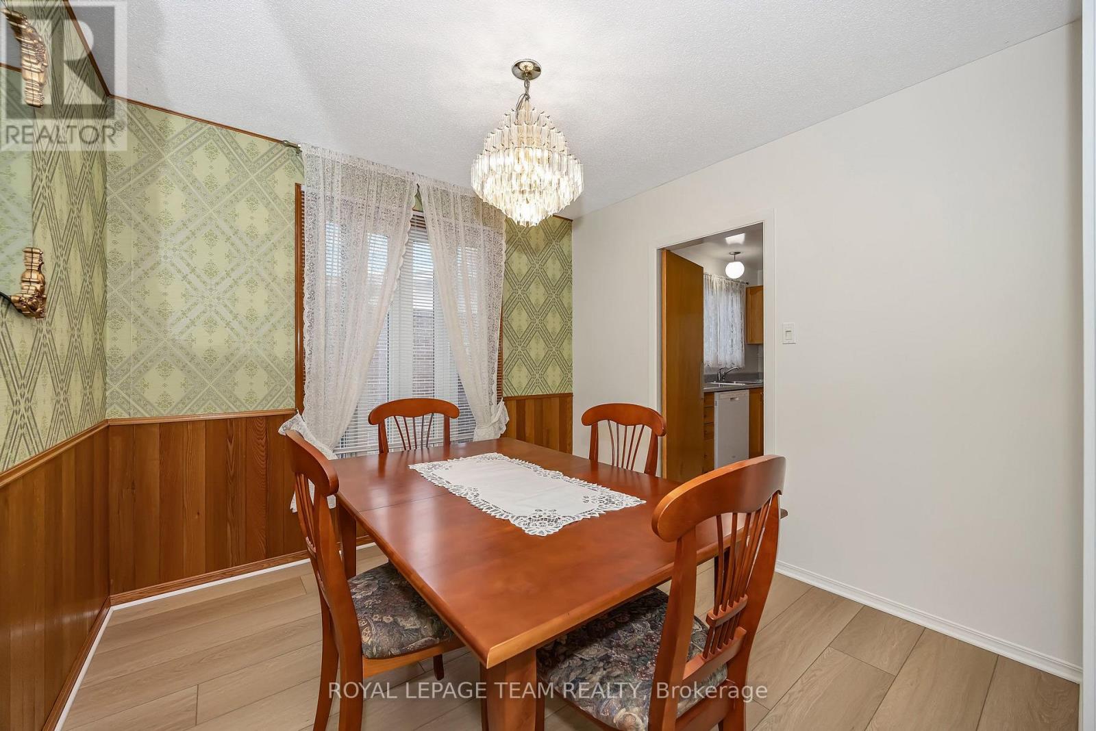 Condos for Sale in Ottawa – 2092 ST LAURENT BOULEVARD, Ottawa – By Peter Sagos - Image 10
