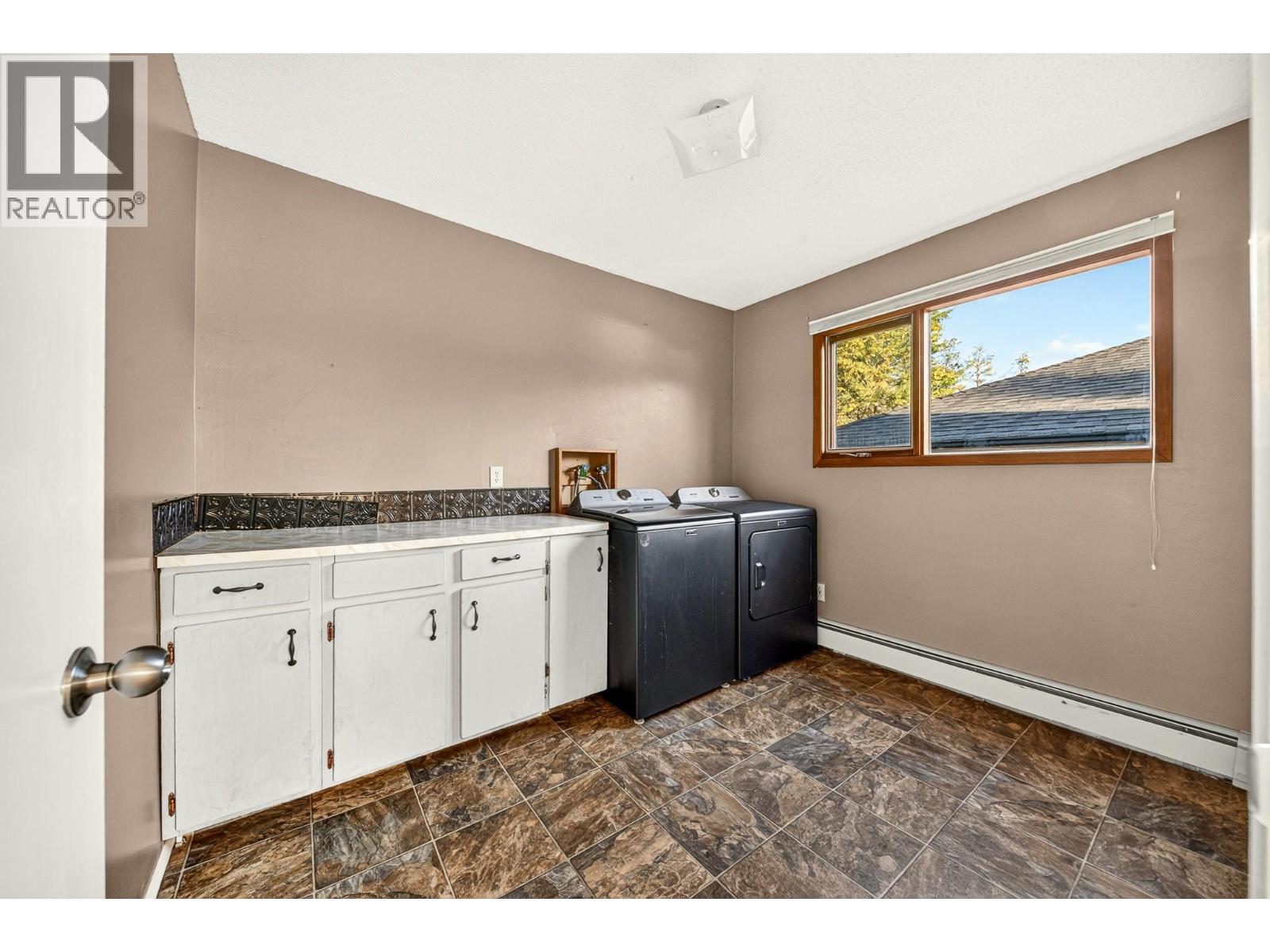 407 Maple Street - 32