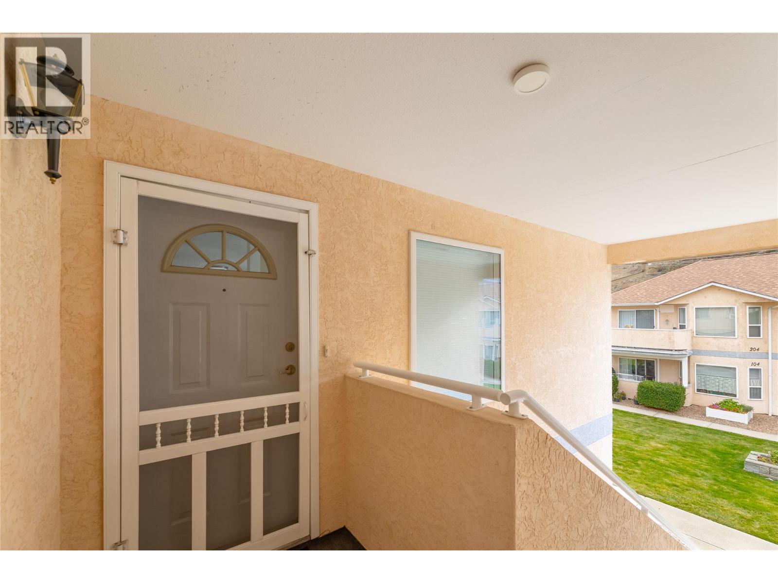 13014 ARMSTRONG Avenue Unit# 208, Summerland