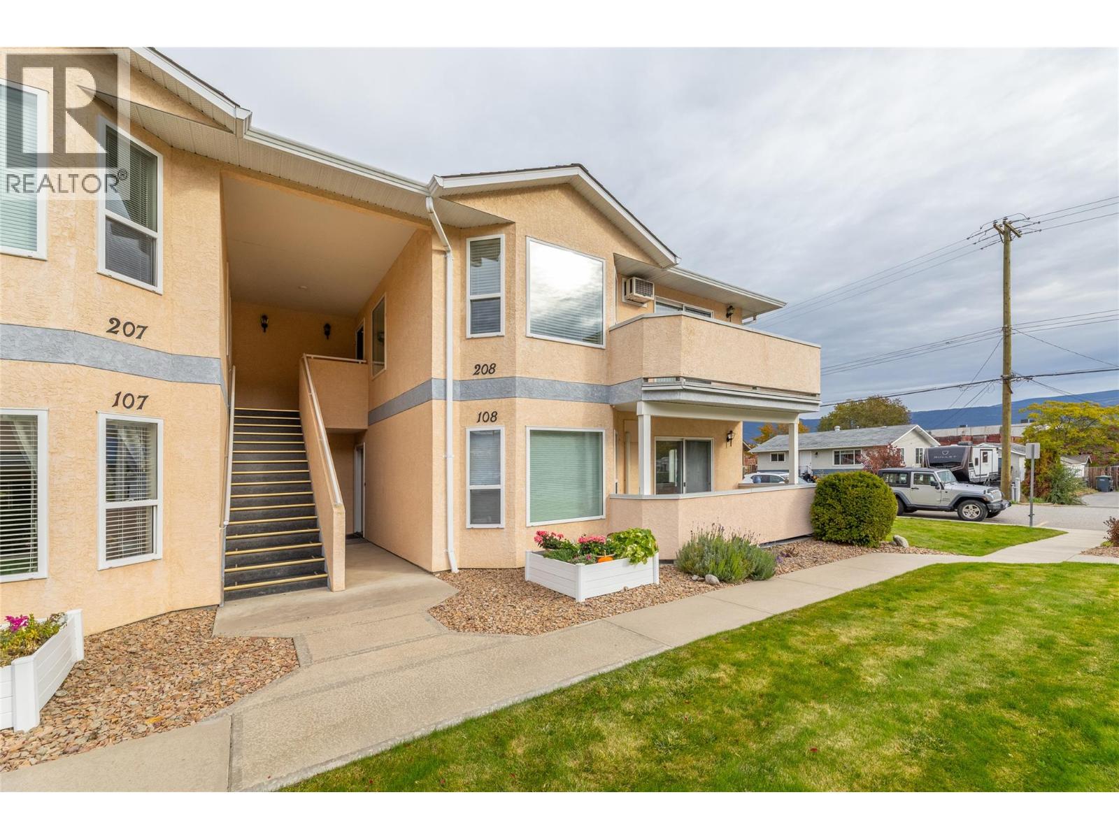208 13014 ARMSTRONG Avenue, Summerland
