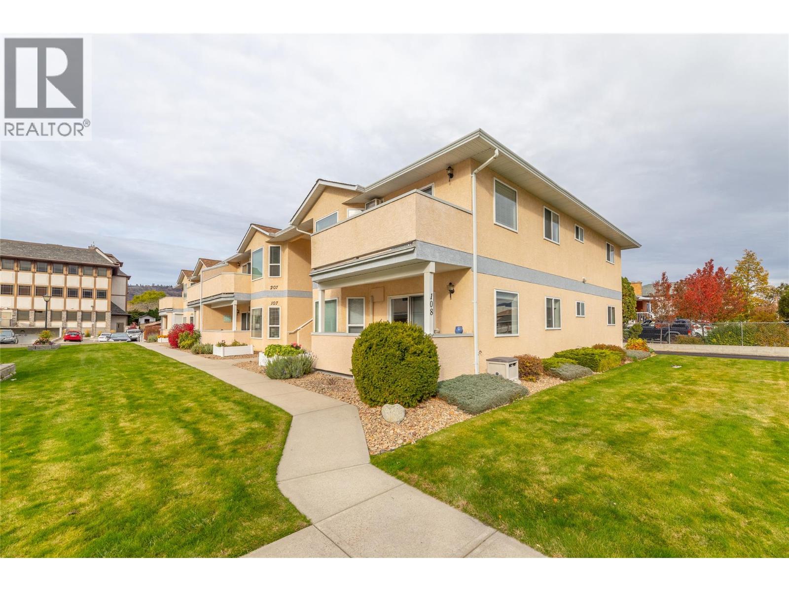 13014 ARMSTRONG Avenue Unit# 208, Summerland