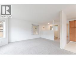 4pc Bathroom - 13014 Armstrong Avenue Unit# 208, Summerland, BC V0H1Z5 Photo 7