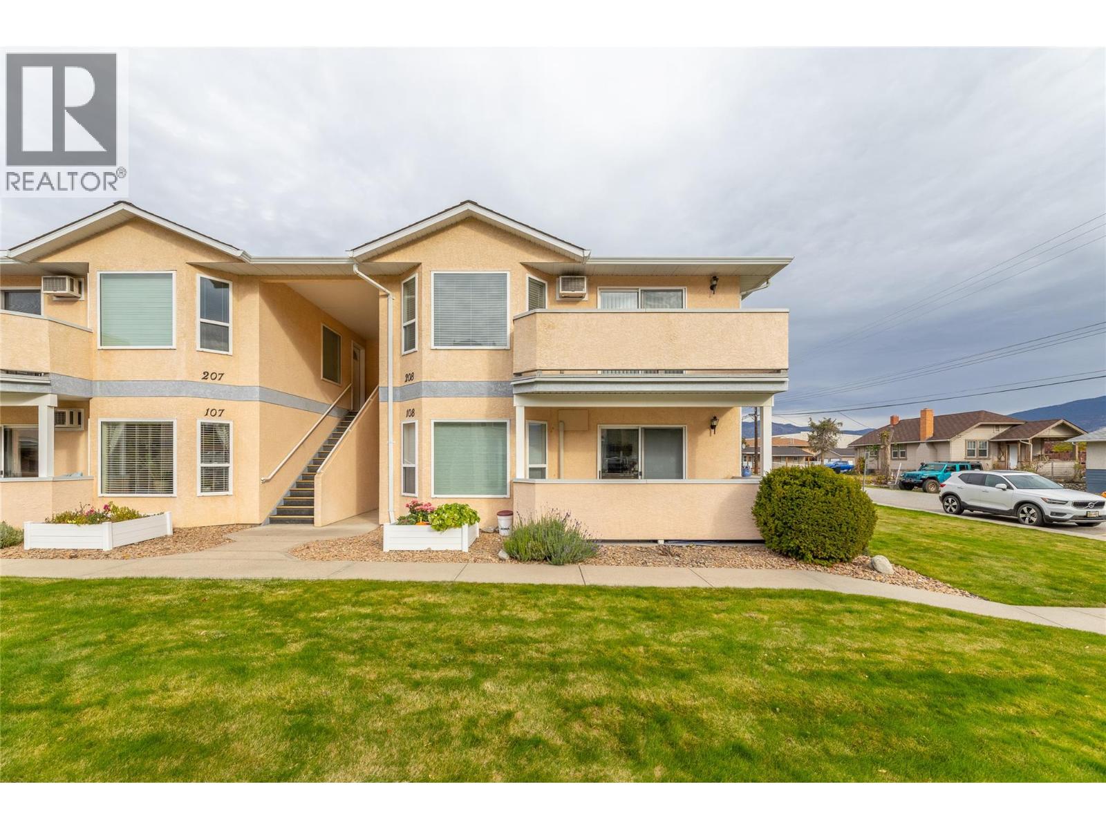 #208 13014 ARMSTRONG Avenue - 28