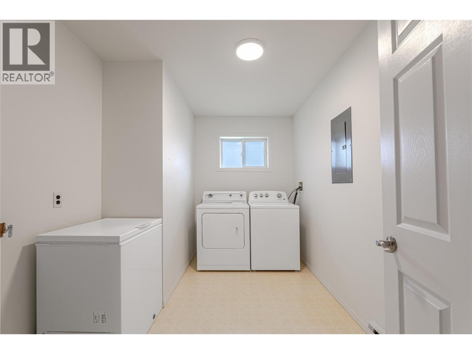 13014 ARMSTRONG Avenue Unit# 208, Summerland