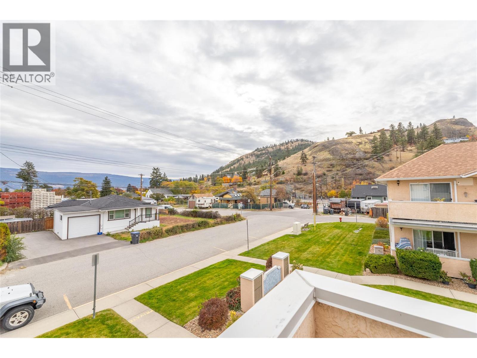 13014 ARMSTRONG Avenue Unit# 208, Summerland