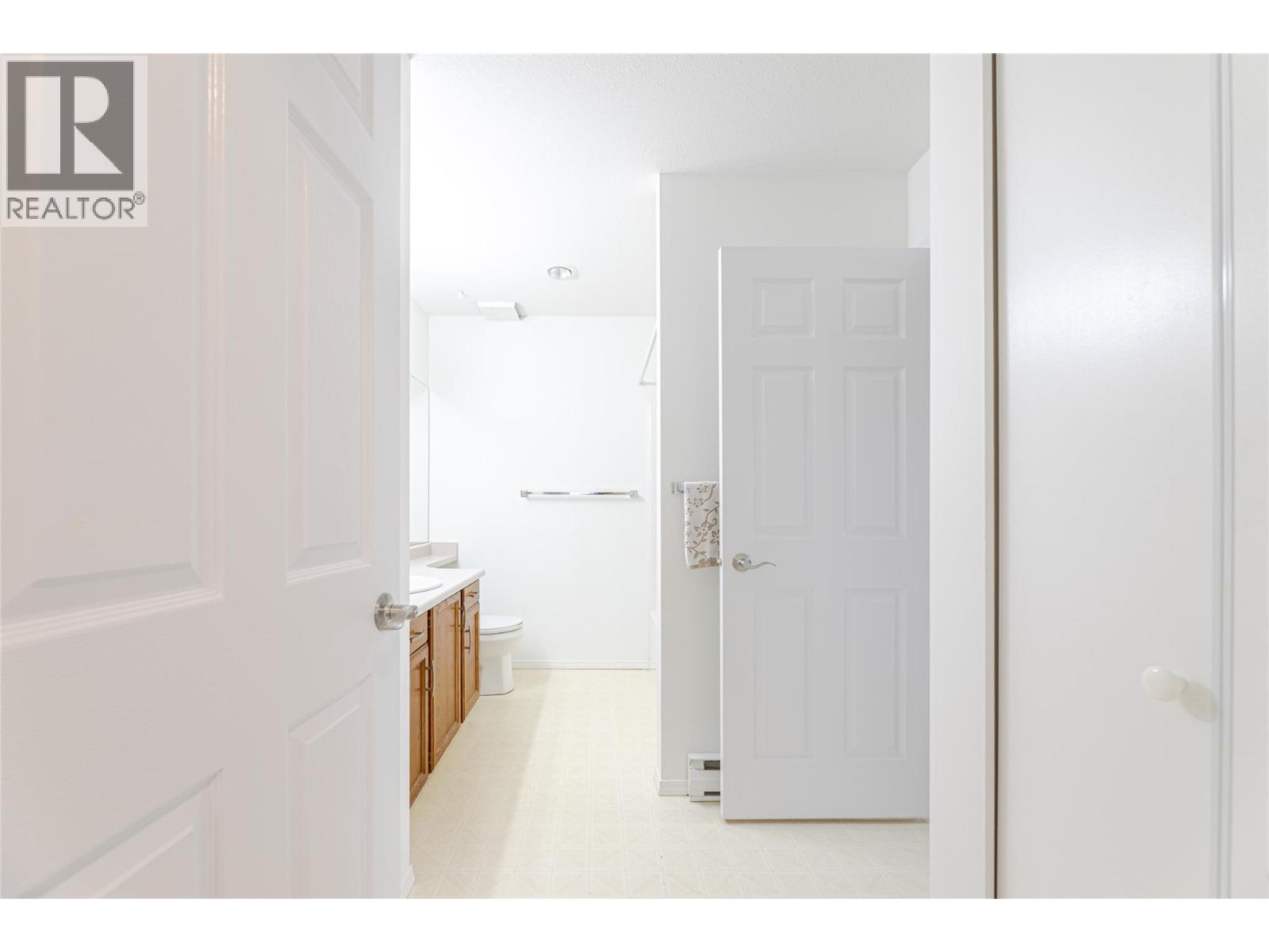 #208 13014 ARMSTRONG Avenue - 26