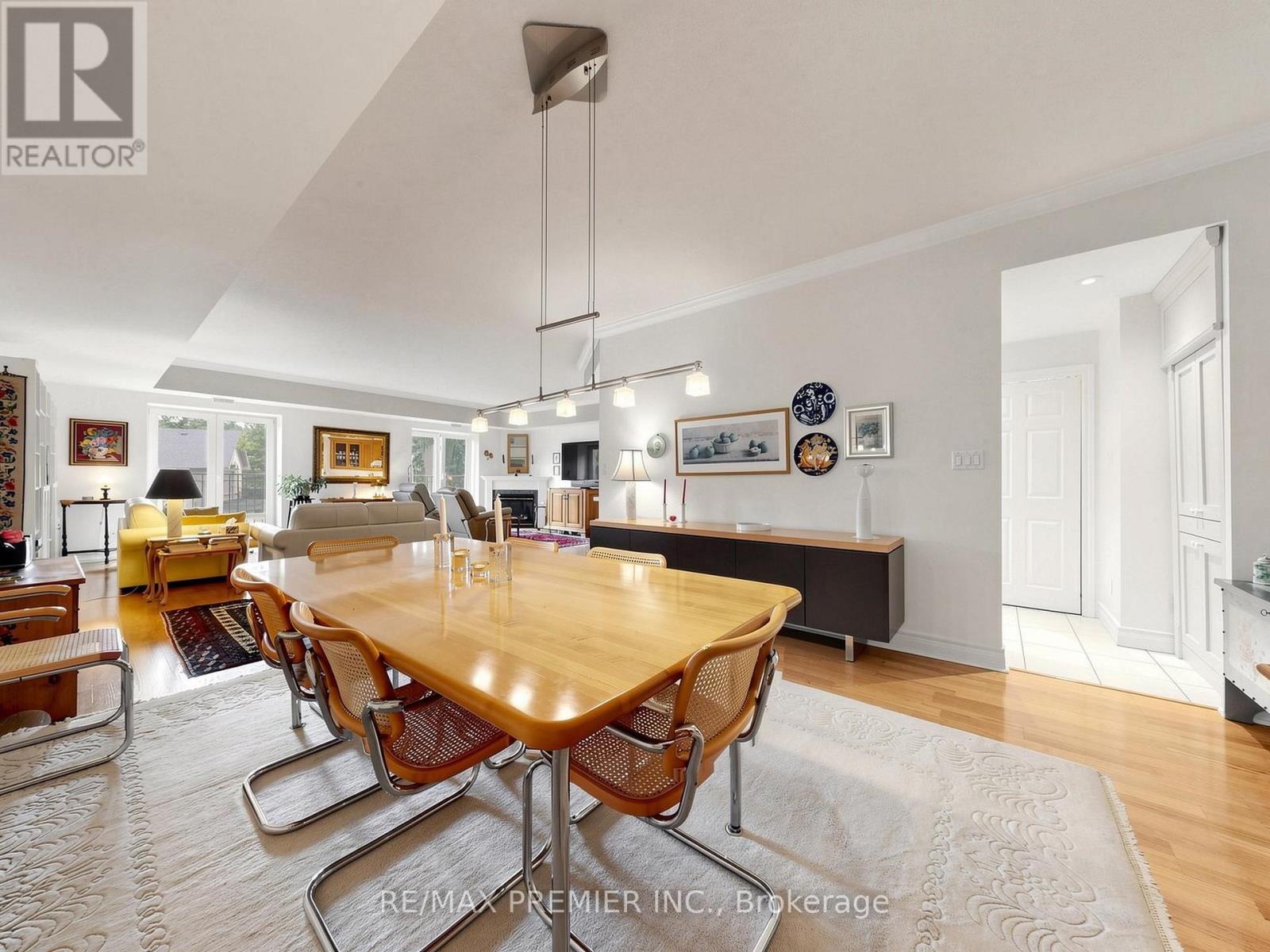 #301- 30 Anglesey Boulevard, Toronto, ON photo 16