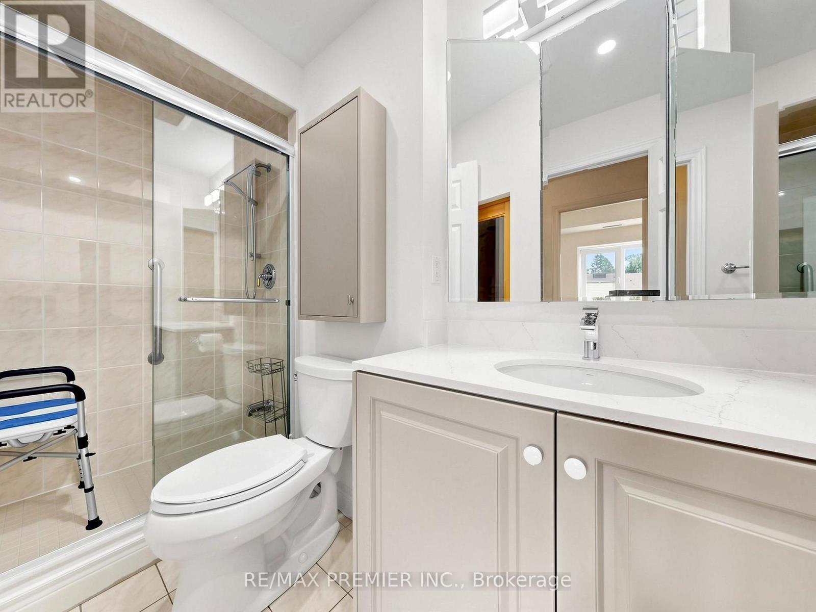 #301- 30 Anglesey Boulevard, Toronto, ON photo 22