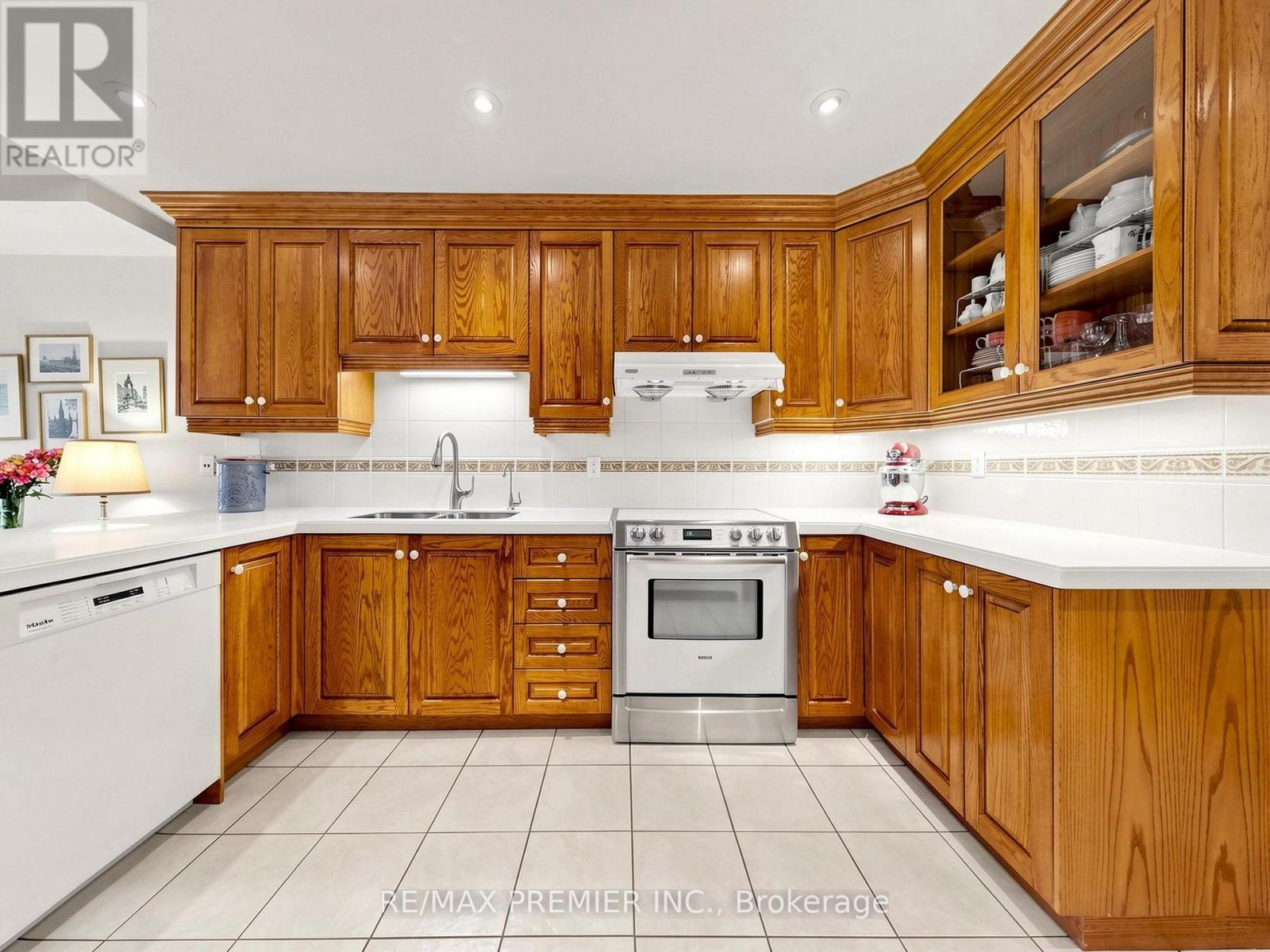#301 - 30 ANGLESEY BOULEVARD, Toronto (Edenbridge-Humber Valley) — photo 9