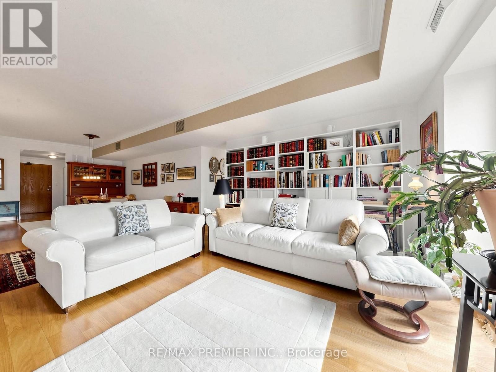 #301 - 30 ANGLESEY BOULEVARD, Toronto (Edenbridge-Humber Valley) — photo 5