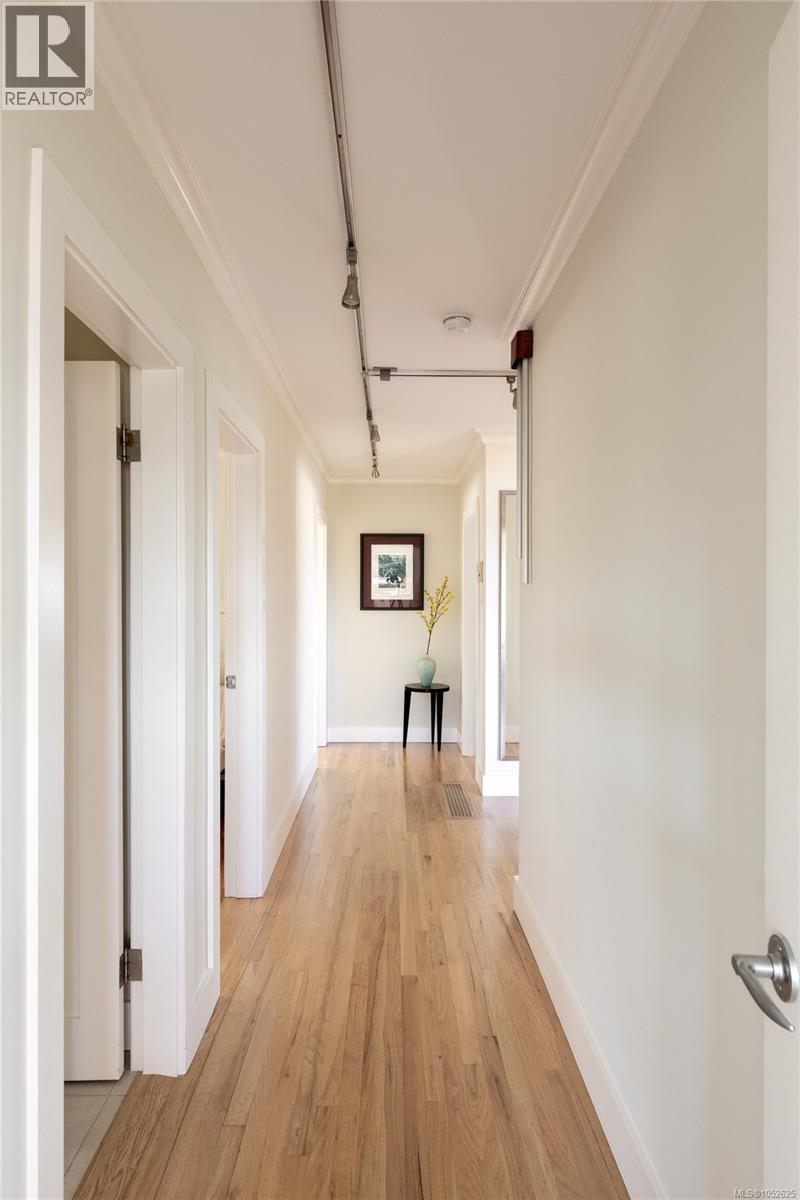  2015 Pauls Terrace, Saanich