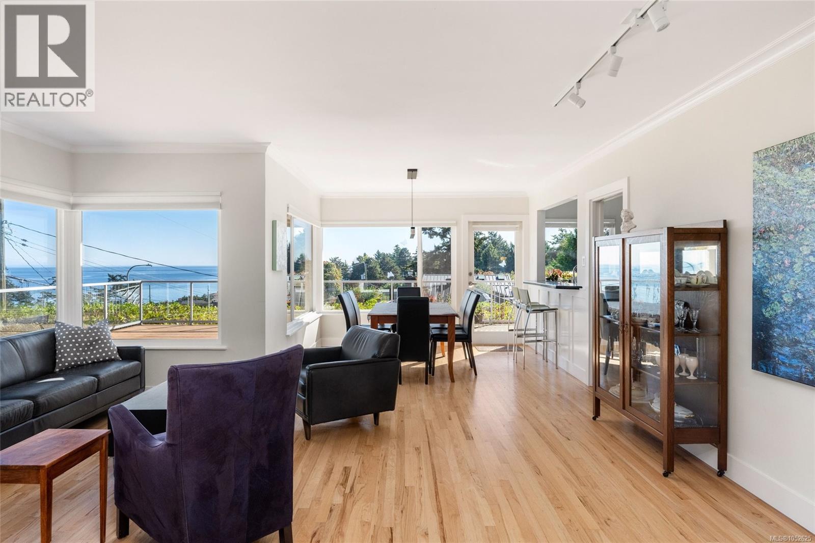  2015 Pauls Terrace, Saanich