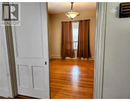 4pc Bathroom - 25 Gladstone Avenue, Hamilton, ON L8M2H7 Photo 9
