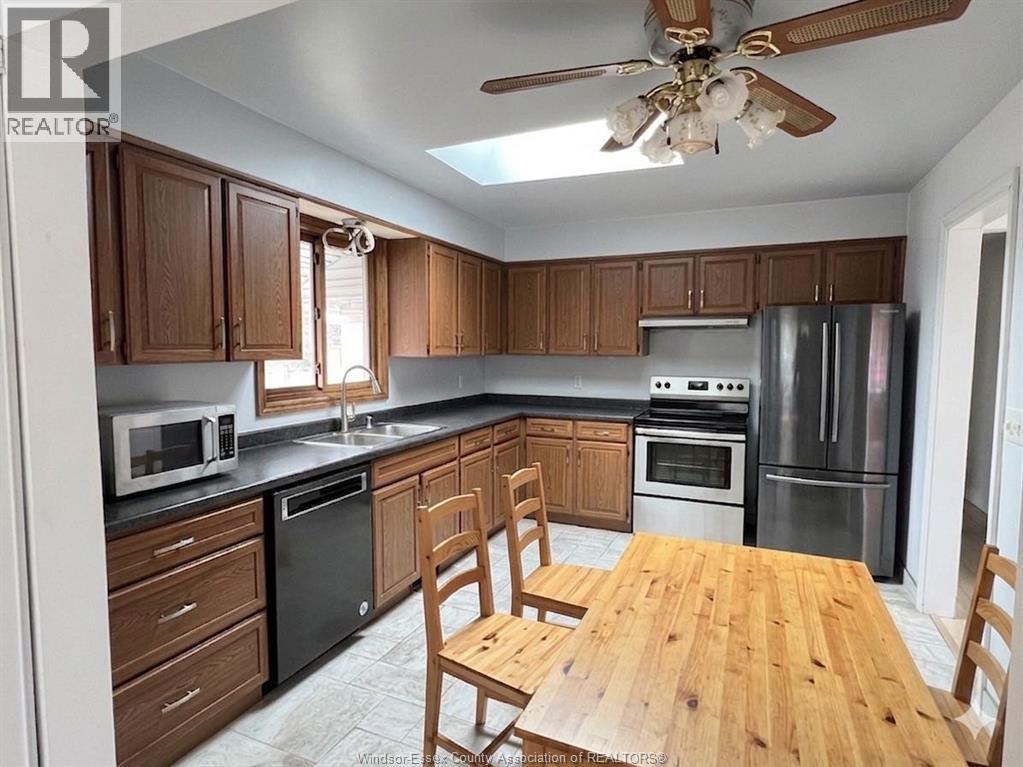 1880 Liberty Unit# UPPER, Windsor — photo 4
