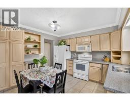1423 Regan Avenue, Coquitlam, BC V3J3B6 Photo 10