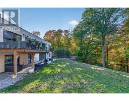 140 Sandringham Drive, Toronto, ON M3H1E3 Photo 16