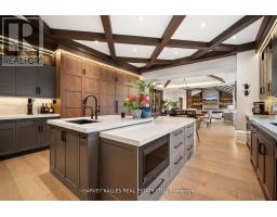 140 Sandringham Drive, Toronto, ON M3H1E3 Photo 19